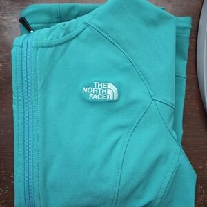 The North Face Turquoise Lightweight Nimble Windbreaker Size Medium Like New